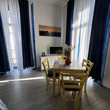 Napoli Da Vivere Suites Giudecca Nápoles Exterior foto